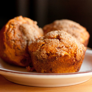 Two Ingredient Pumpkin Streusel Muffins