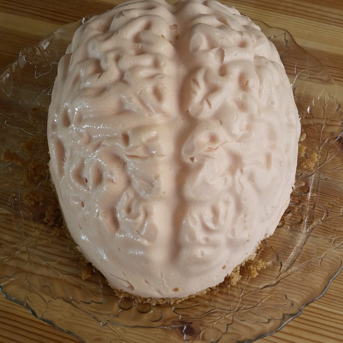 This brain cake is awesome!! An oozing no-bake cheesecake brain cake for your next Walking Dead get together. 