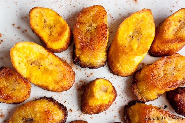 Coconut Oil Fried Plantains (Maduros) I've always wondered how to make these!