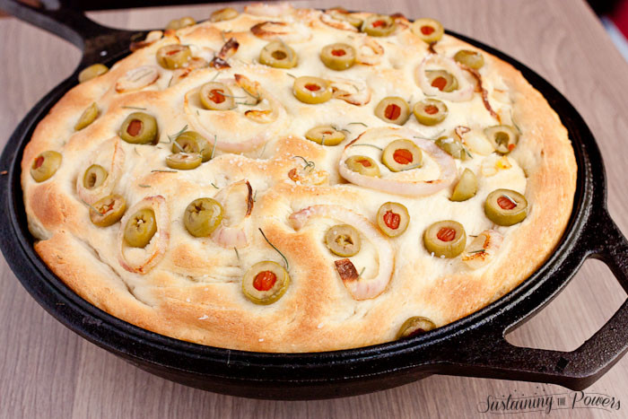 Mmmmm I am in focaccia bread heaven!! Green olives and shallots on bread is an awesome idea.