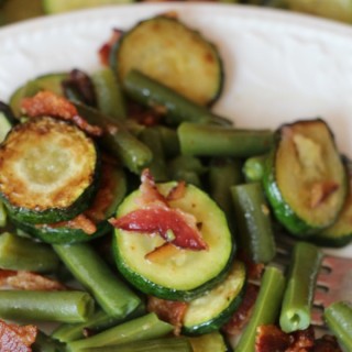 The Retro Re-pin Party Week 40 featuring Green Beans and Zucchini with Bacon!