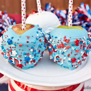 It doesn't get more American than red, white, and blue apples! These are so cute!