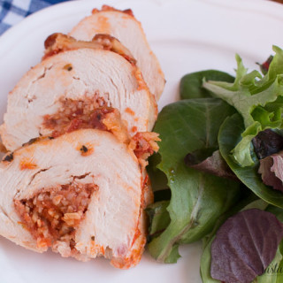 Pizza Stuffed Chicken. In your slow cooker. Nobody will realize that it's low-carb and gluten-free.