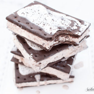 Cookies n’ Cream Pop-Tart Ice Cream Sandwiches