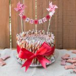 It's the dog treat version of a diaper cake! How cute!