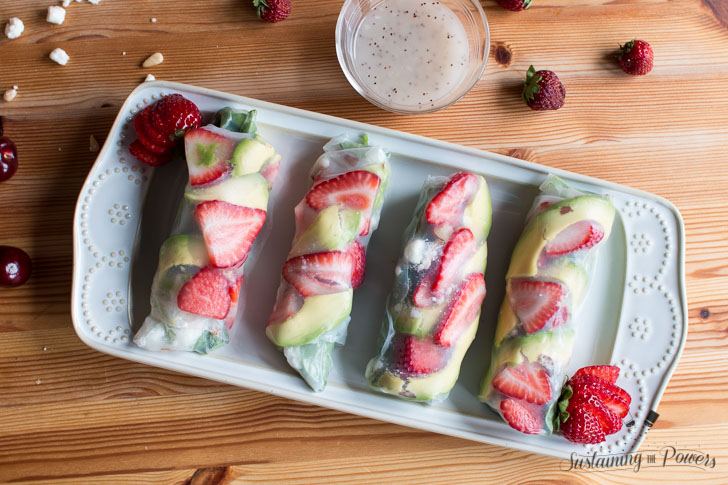 Roll up your salad so you can eat it on the go! Strawberry Avocado Mint Salad Spring Rolls