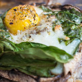 Portobello Baked Eggs with Spinach and Mozzarella