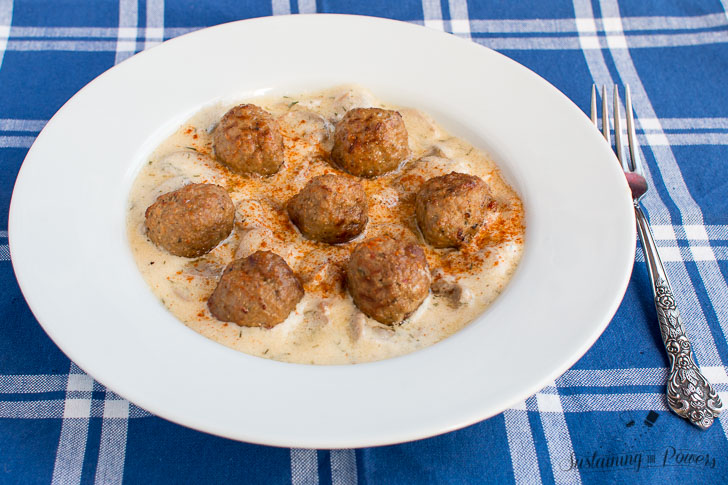 How to Make Low Carb Beef Stroganoff Meatballs | Creamy sauces and keto go perfectly together. This stroganoff sauce is so good you're going to want to lick it from the spoon. It goes perfectly with meatballs for a quick dinner, or pour it on anything else you can think of. Click through to get the recipe and learn the secret ingredient. Macros for the Sauce: 291 Calories, 26g Fat, 3g Net Carbs (5g Carbs - 2g fiber), 4g Protein.